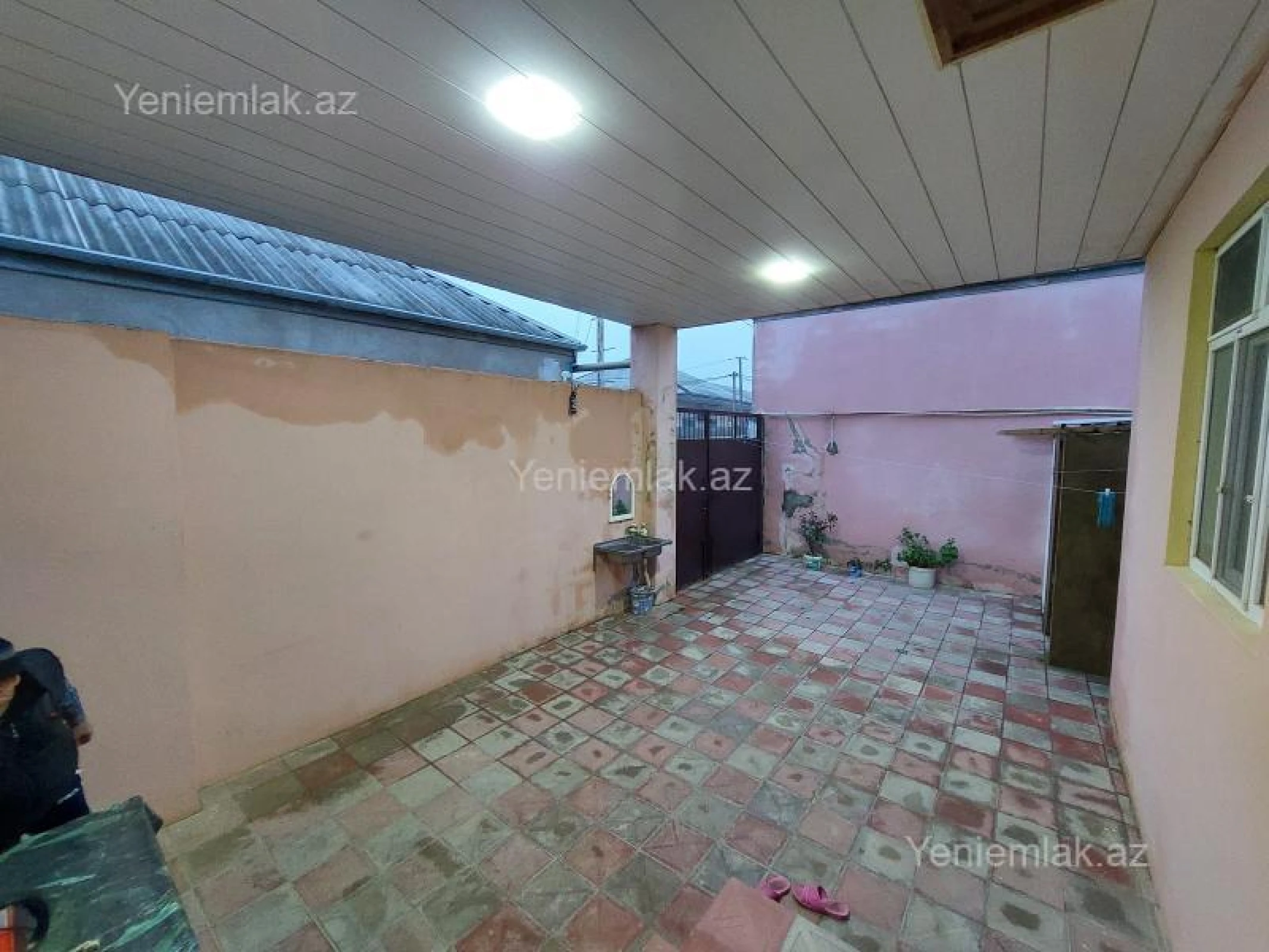 Satılır 3 otaqlı həyət evi 100 m²