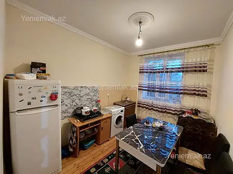 Satılır 3 otaqlı həyət evi 100 m²