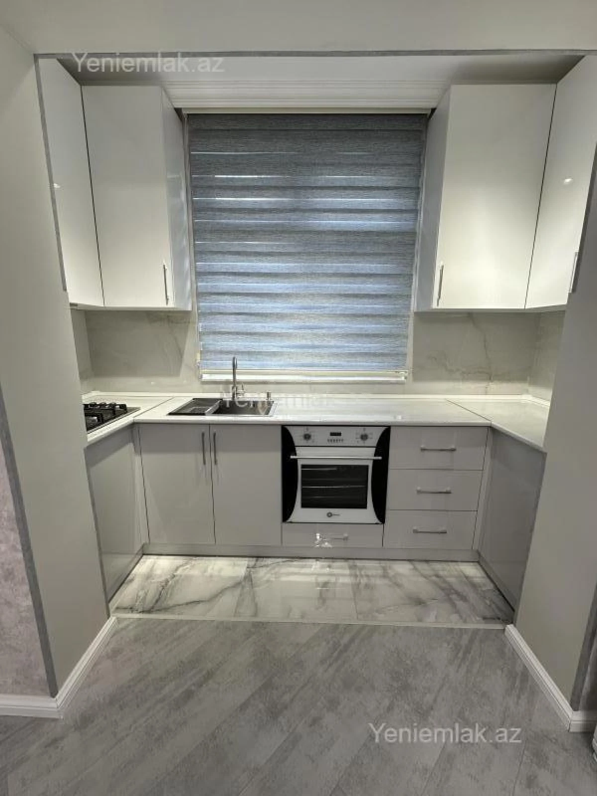 Satılır 3 otaqlı köhnə tikili 52 m²