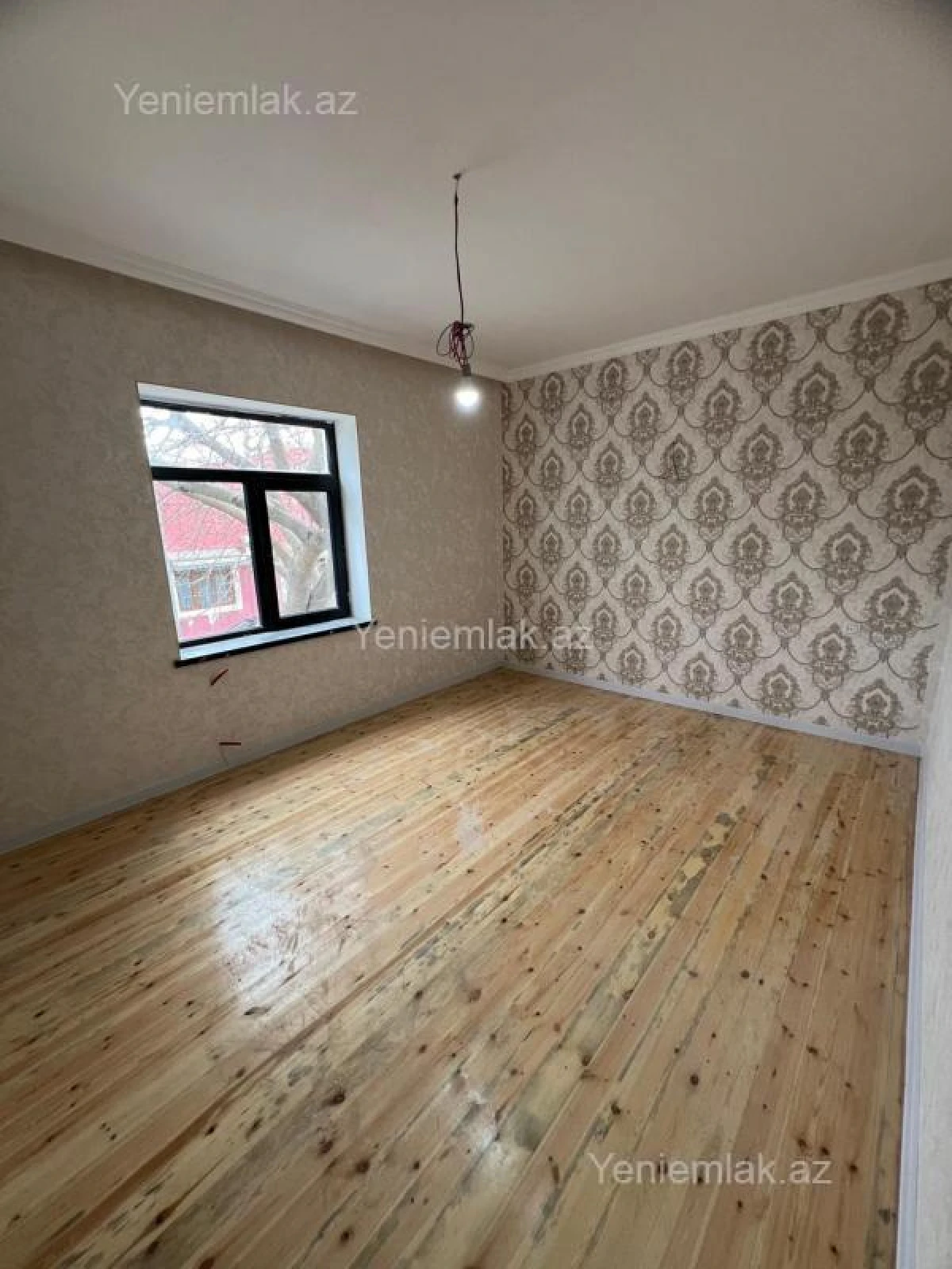 Satılır 6 otaqlı həyət evi 200 m²