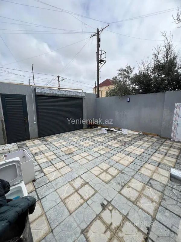 Satılır 6 otaqlı həyət evi 200 m²