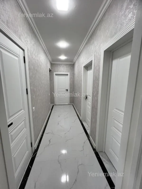 Satılır 6 otaqlı həyət evi 200 m²