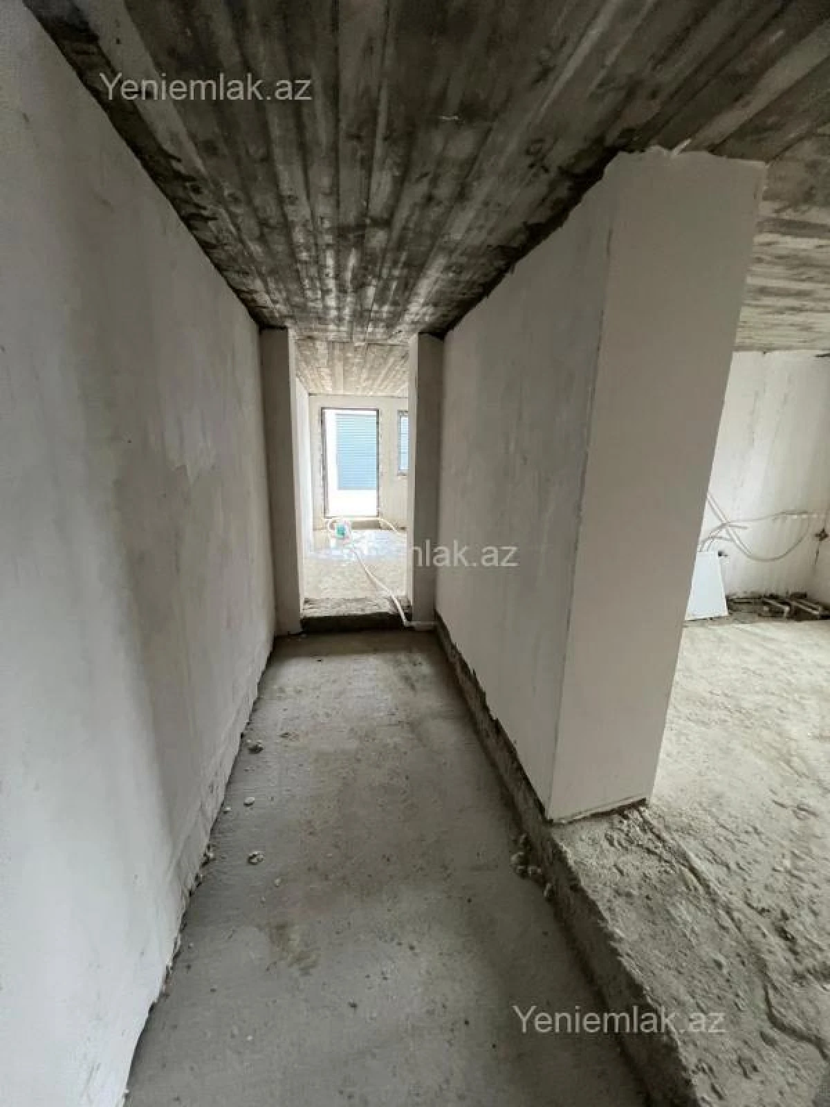 Satılır 6 otaqlı həyət evi 200 m²