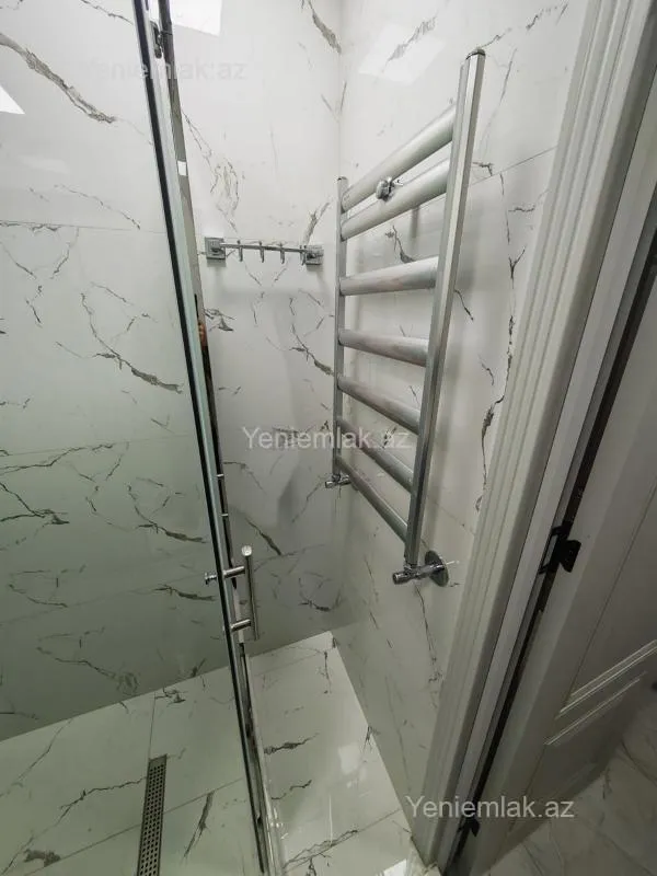 Satılır 3 otaqlı köhnə tikili 76 m²