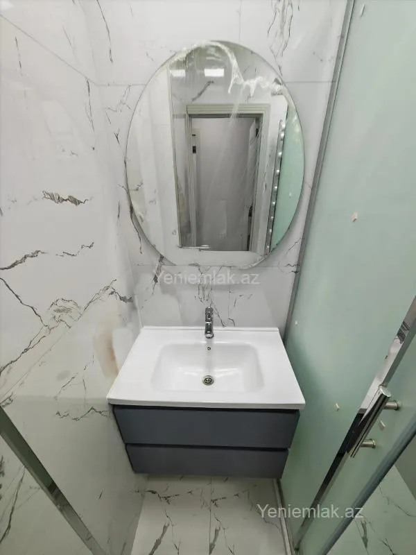 Satılır 3 otaqlı köhnə tikili 76 m²