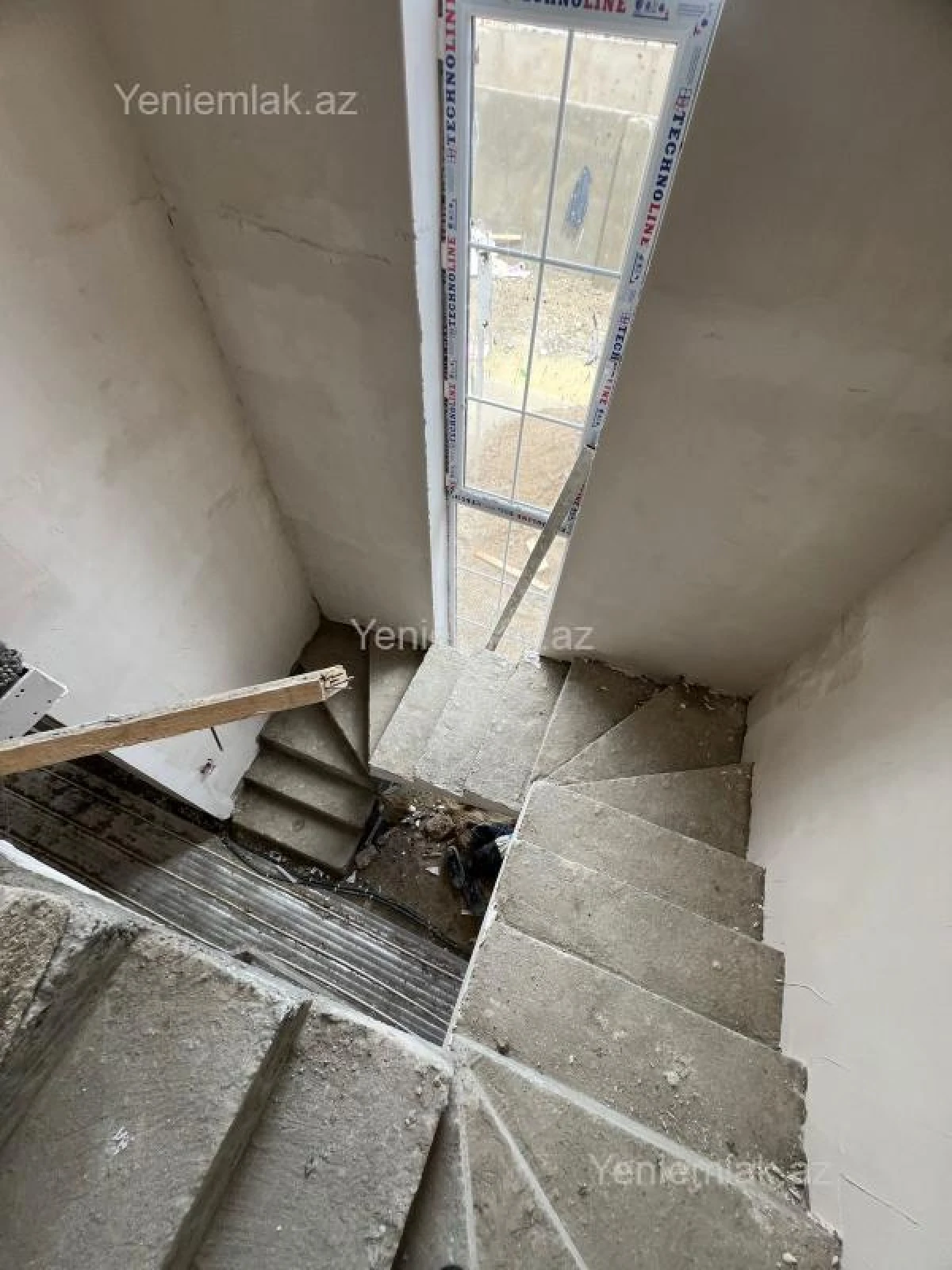 Satılır 4 otaqlı həyət evi 190 m²