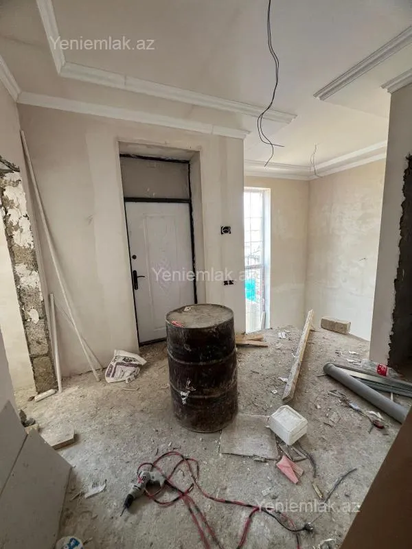 Satılır 4 otaqlı həyət evi 190 m²