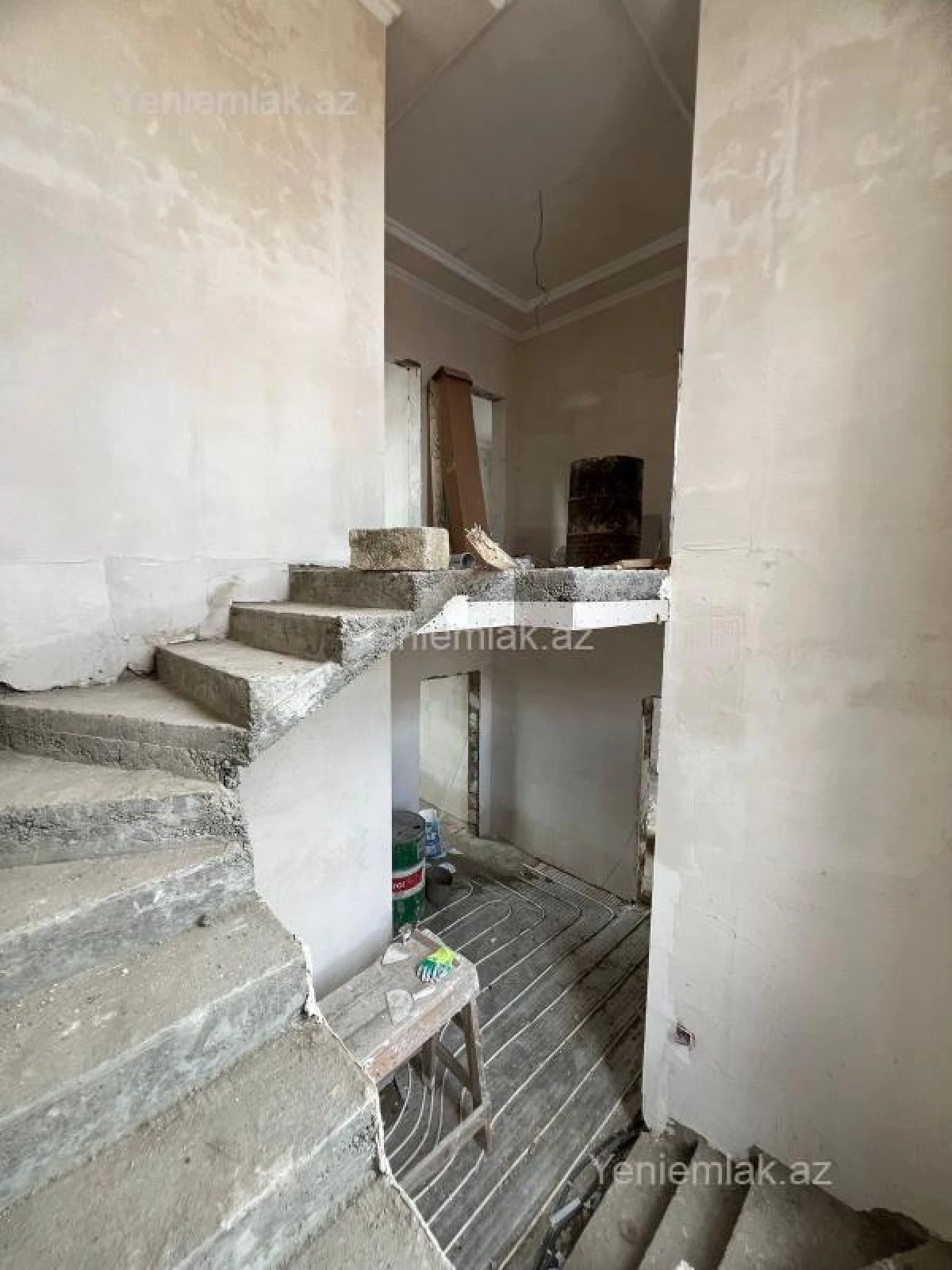 Satılır 4 otaqlı həyət evi 190 m²