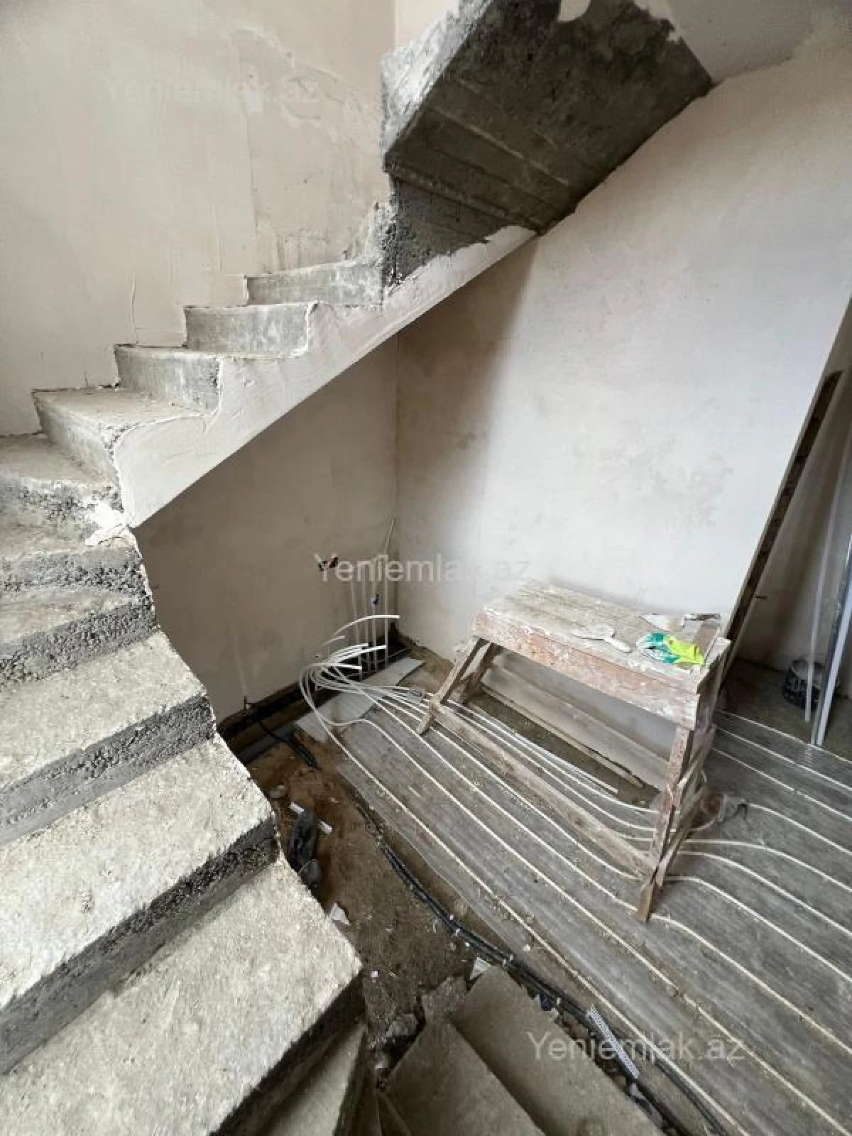 Satılır 4 otaqlı həyət evi 190 m²