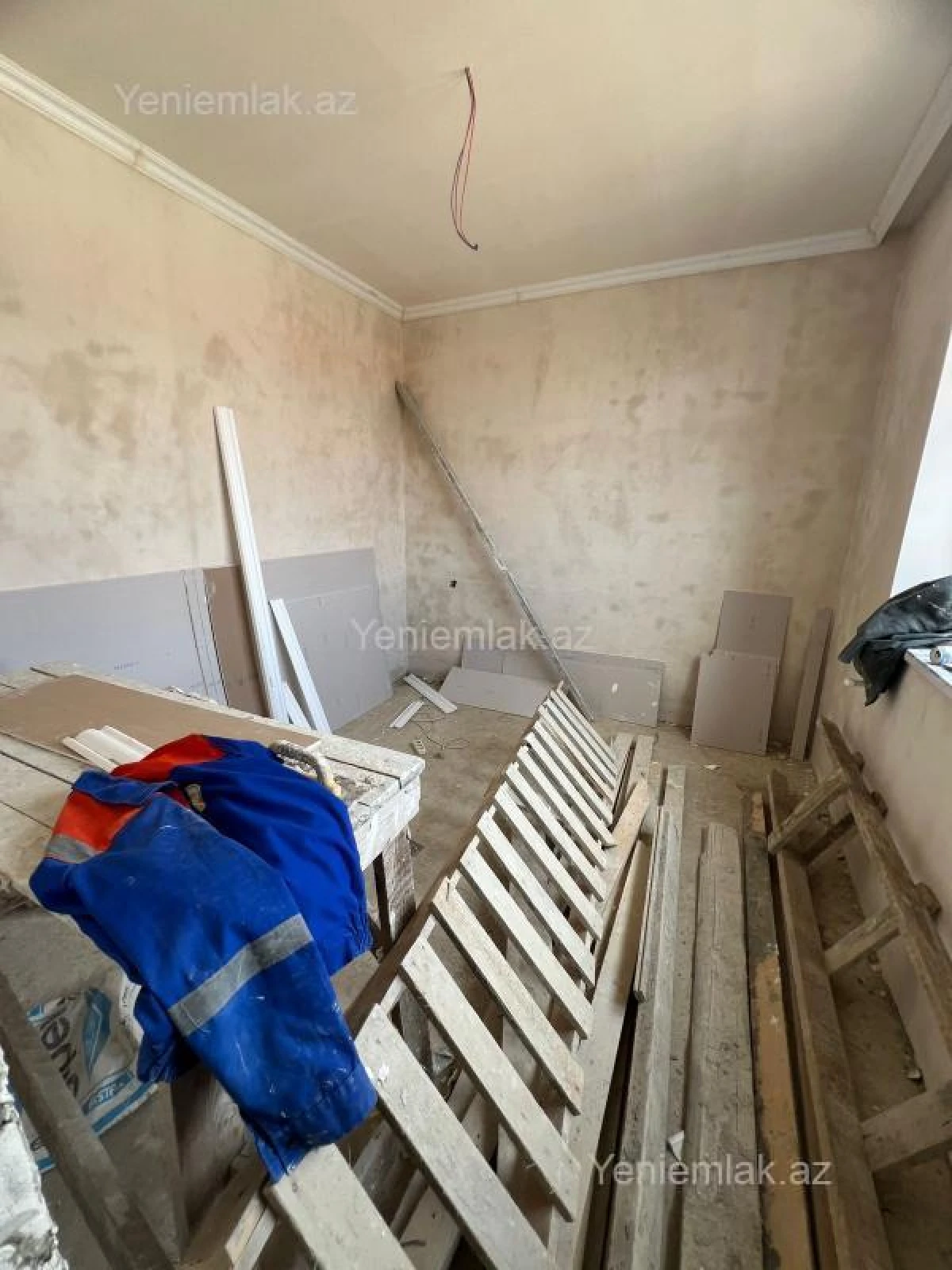 Satılır 4 otaqlı həyət evi 190 m²