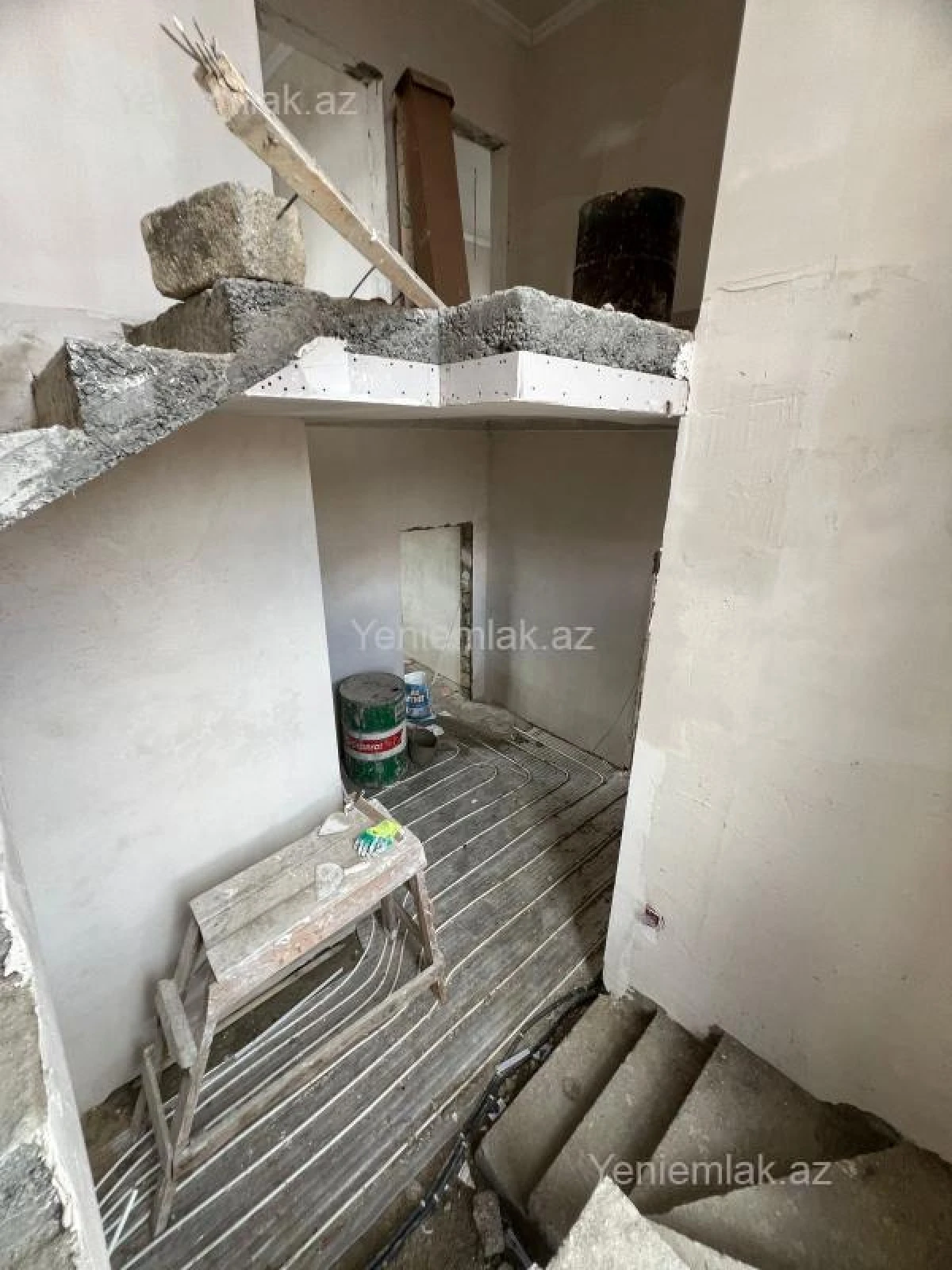 Satılır 4 otaqlı həyət evi 190 m²