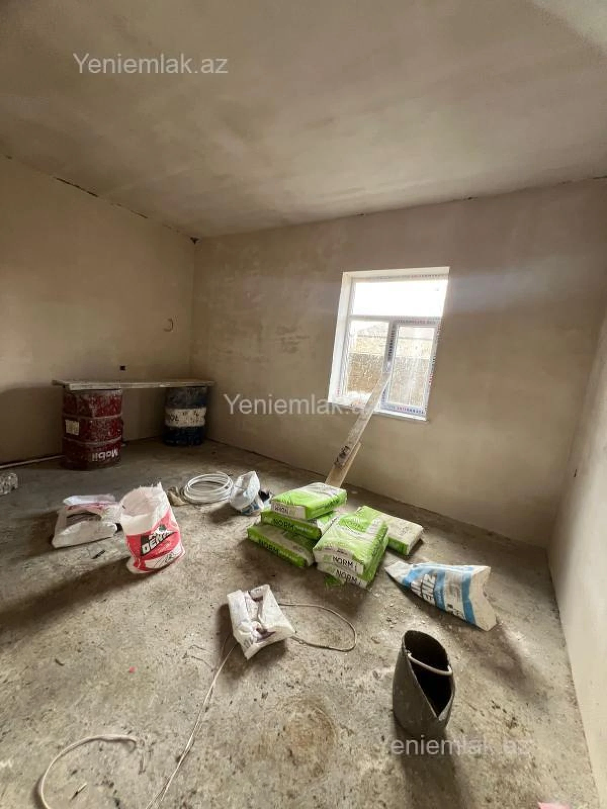 Satılır 4 otaqlı həyət evi 190 m²