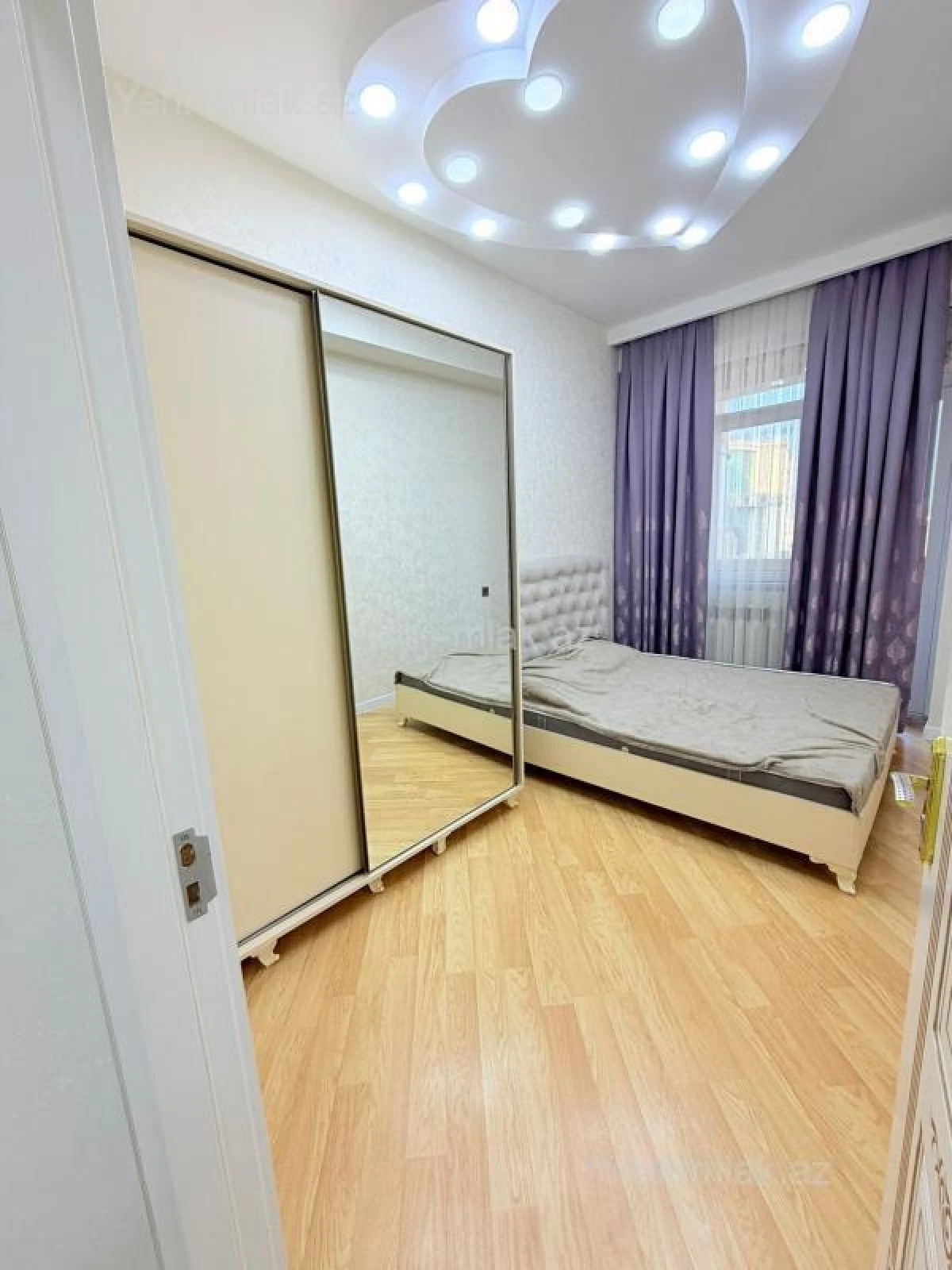 Satılır 2 otaqlı yeni tikili 62 m²