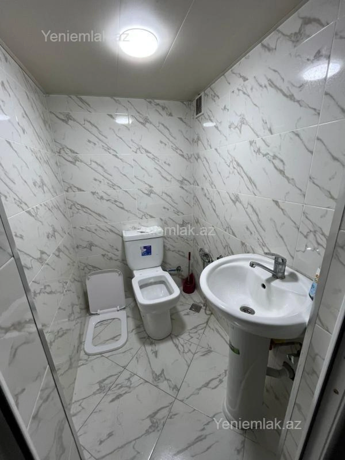 Satılır 1 otaqlı obyekt 98 m²