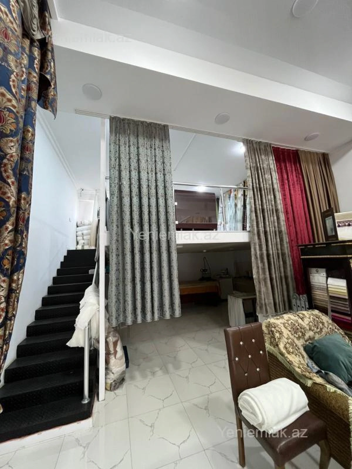 Satılır 1 otaqlı obyekt 98 m²