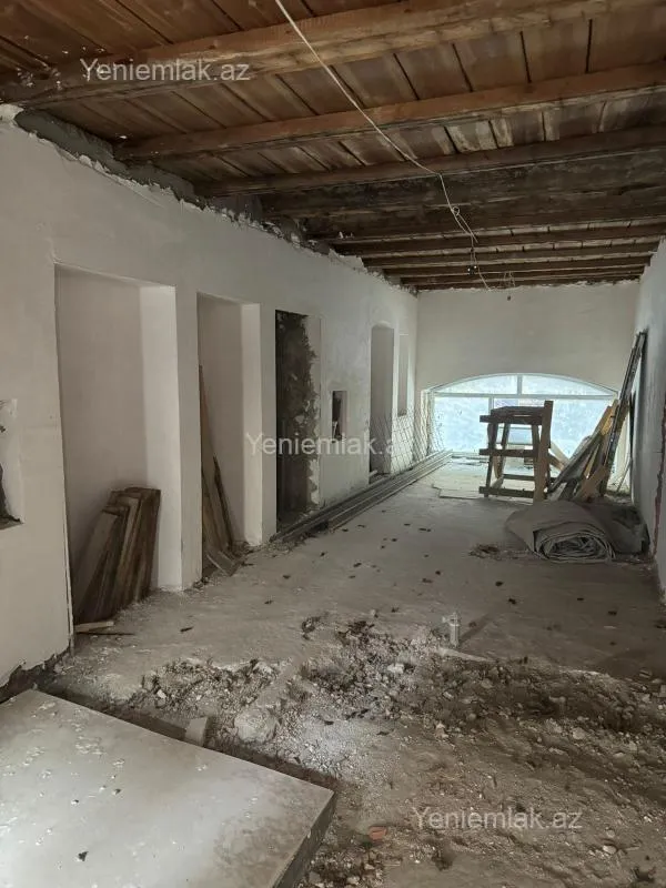 Satılır 1 otaqlı köhnə tikili 40 m²