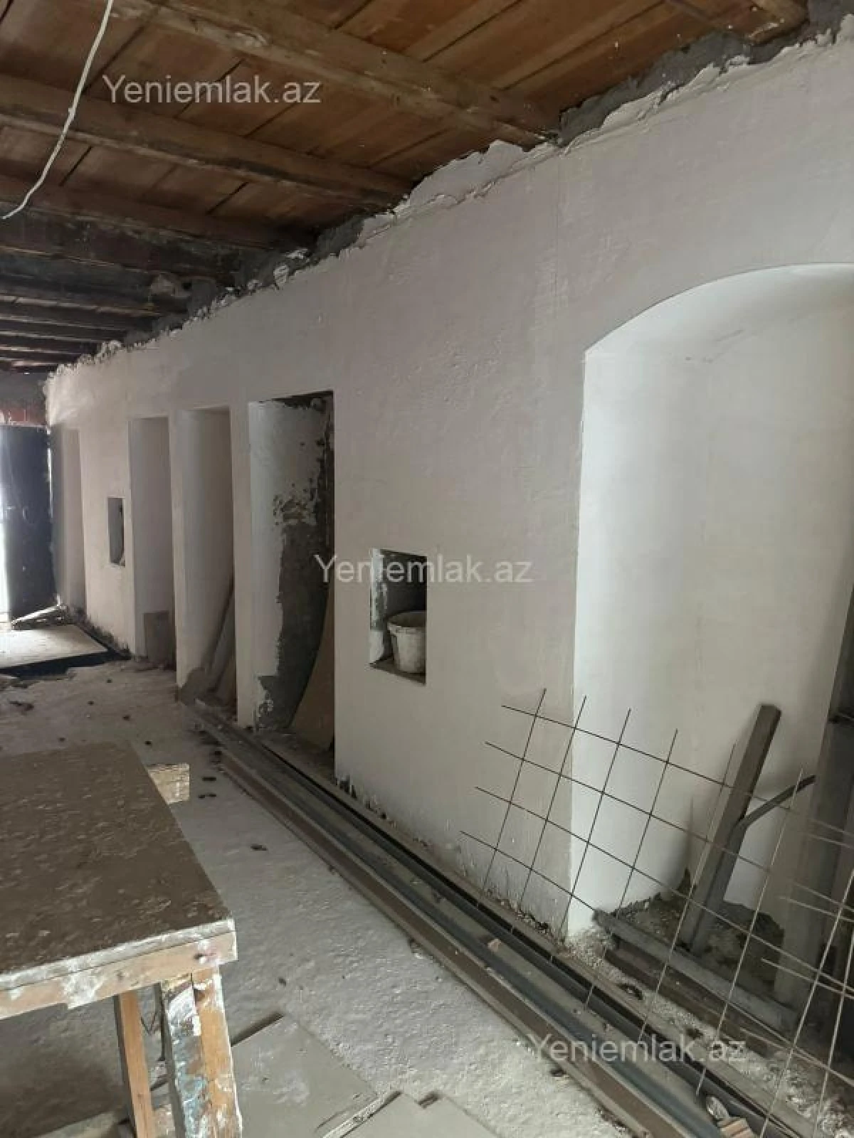 Satılır 1 otaqlı köhnə tikili 40 m²