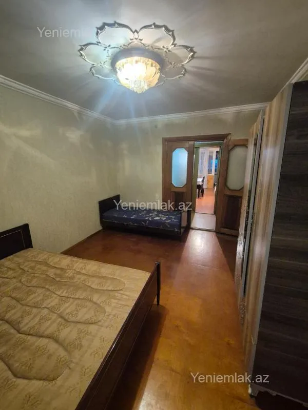 Satılır 3 otaqlı köhnə tikili 70 m²