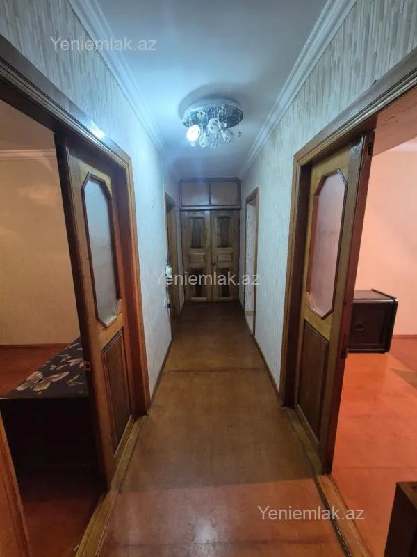 Satılır 3 otaqlı köhnə tikili 70 m²