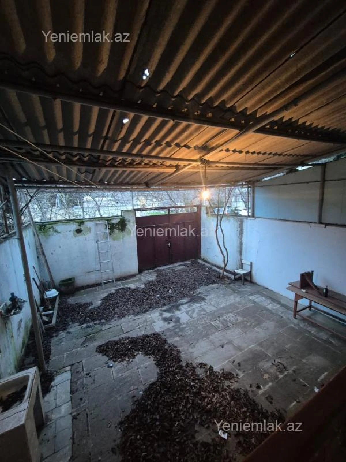 Satılır 3 otaqlı köhnə tikili 70 m²