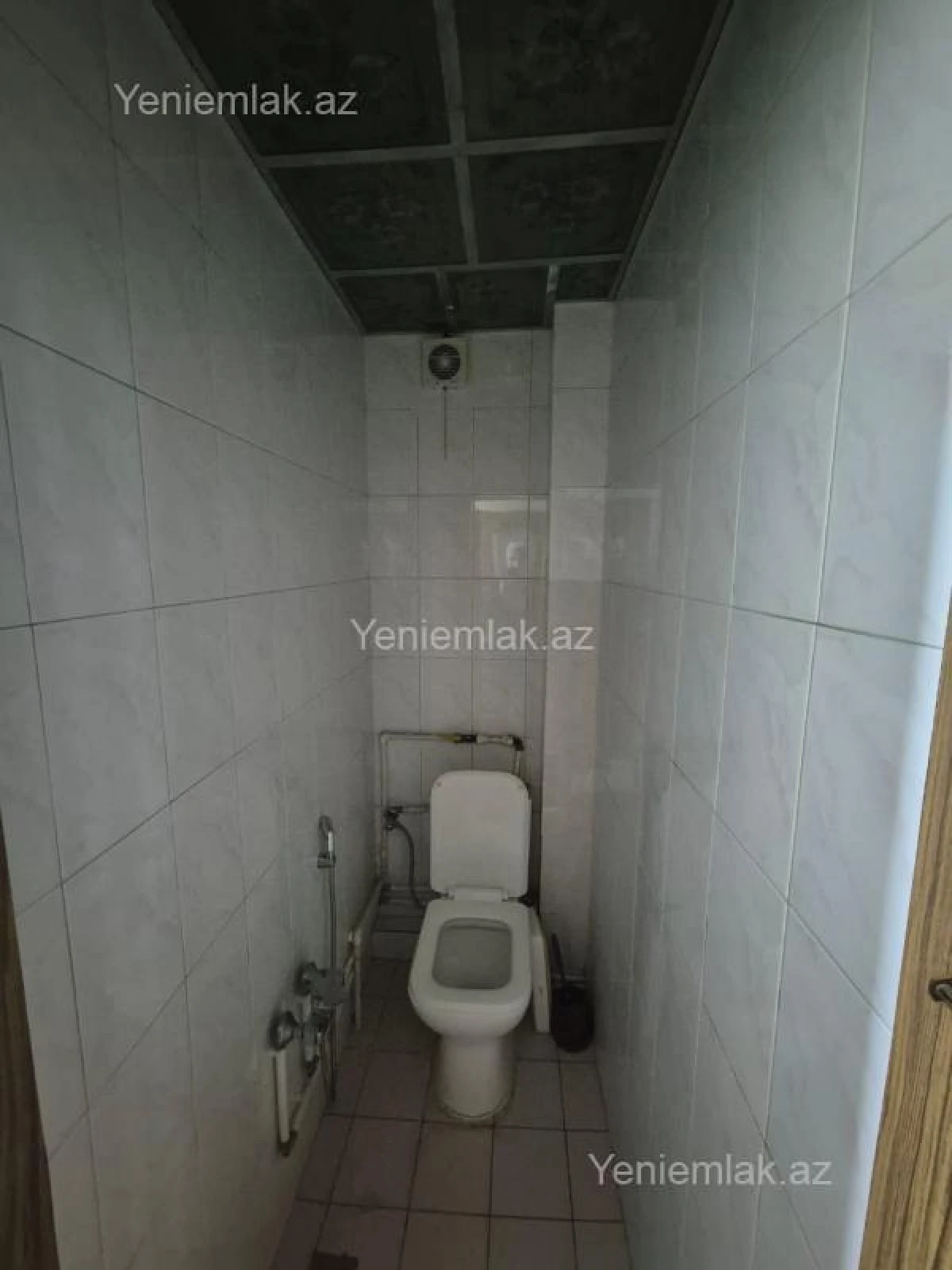 Satılır 3 otaqlı köhnə tikili 70 m²