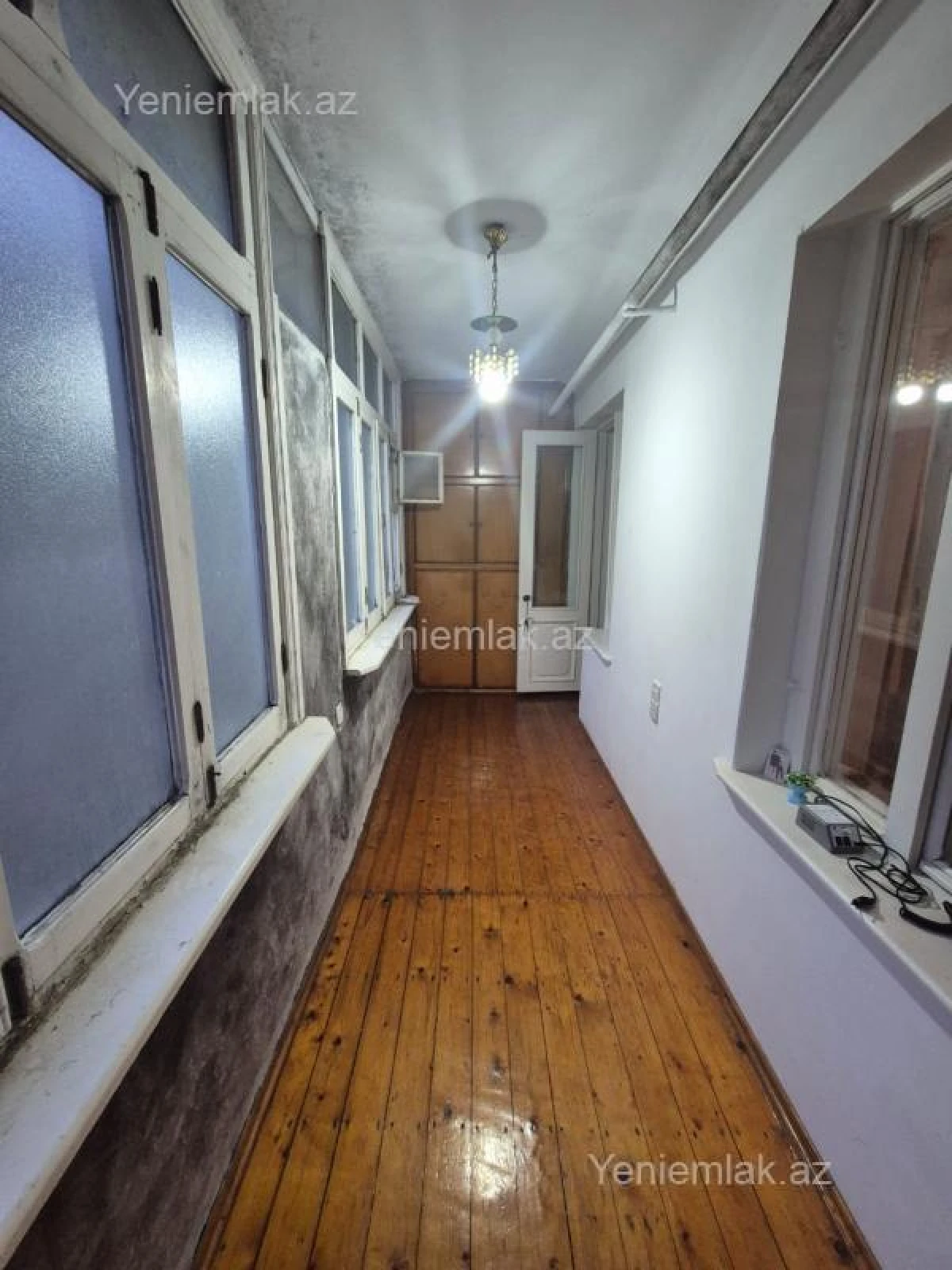 Satılır 3 otaqlı köhnə tikili 70 m²