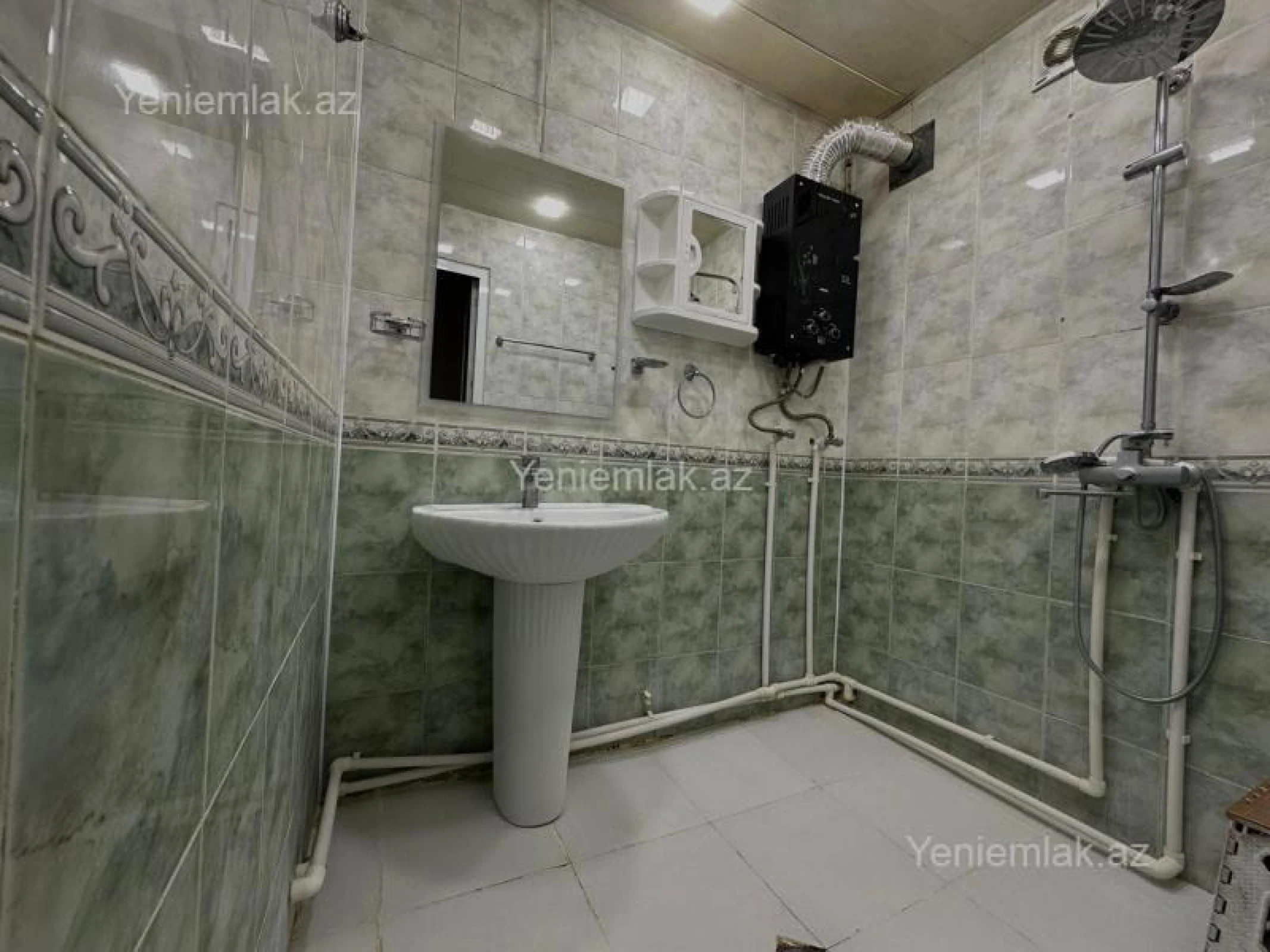 Satılır 3 otaqlı köhnə tikili 76 m²