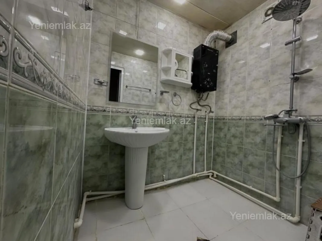 Satılır 3 otaqlı köhnə tikili 76 m²