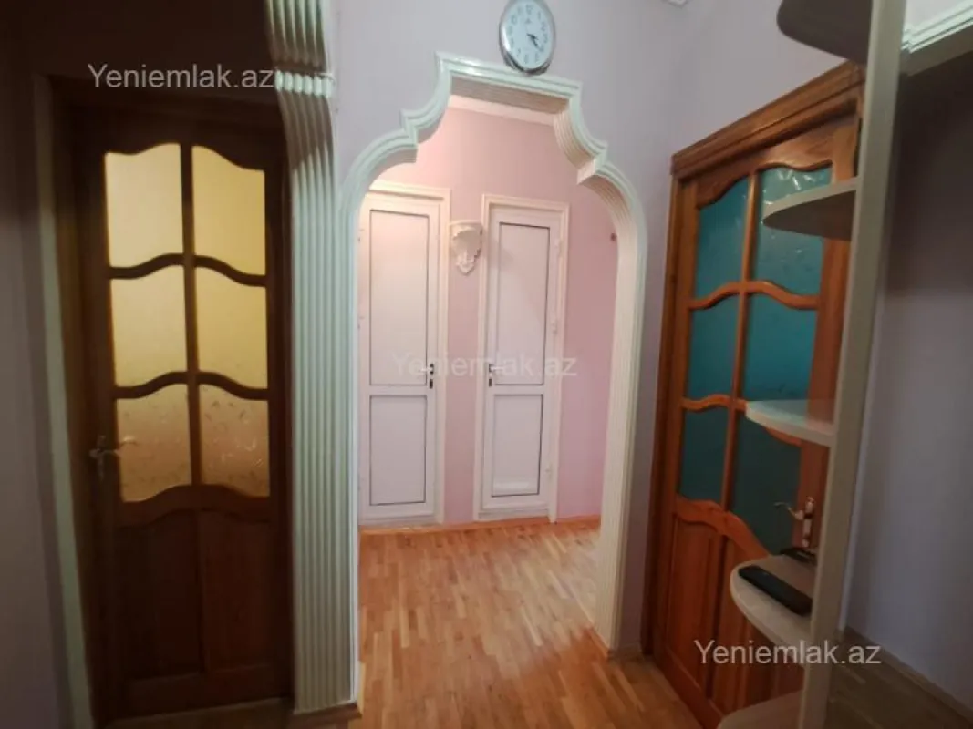 Satılır 3 otaqlı köhnə tikili 75 m²