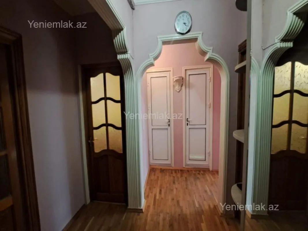 Satılır 3 otaqlı köhnə tikili 75 m²