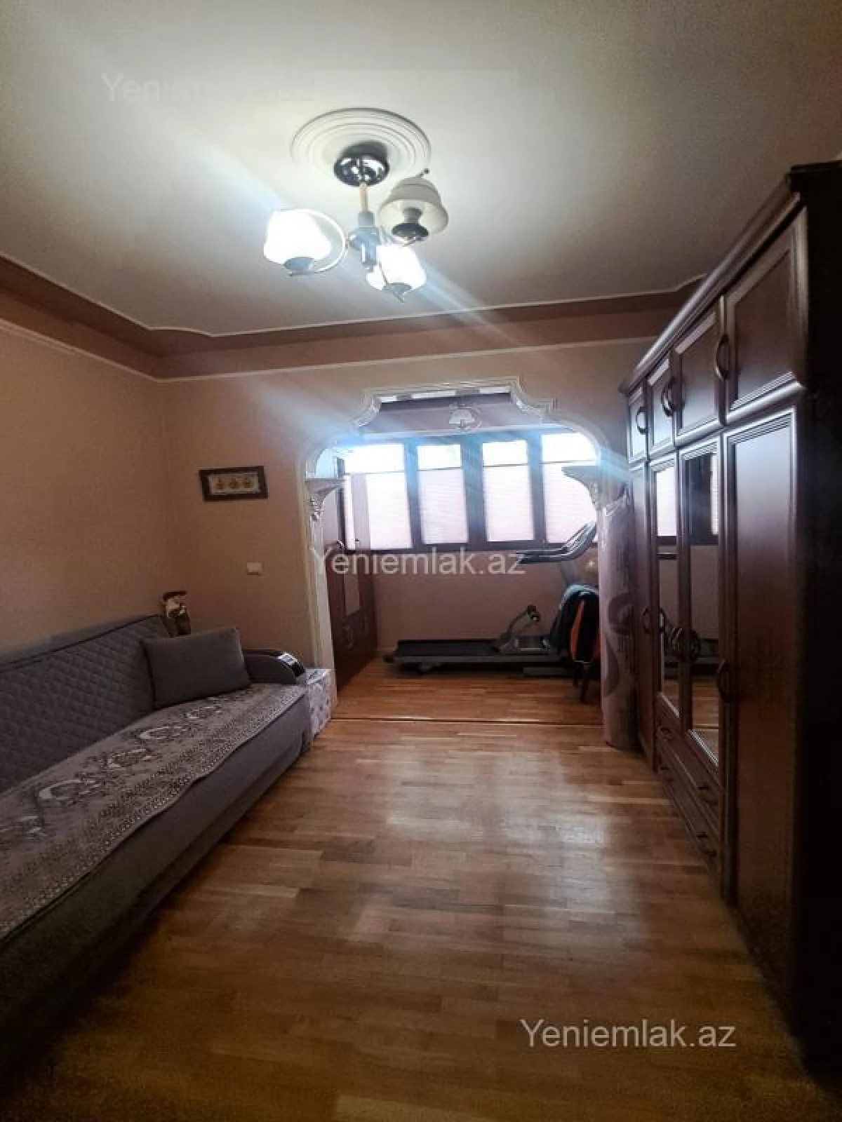 Satılır 3 otaqlı köhnə tikili 75 m²