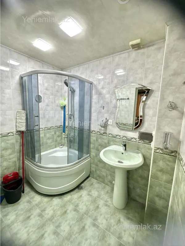 Satılır 2 otaqlı yeni tikili 93 m²