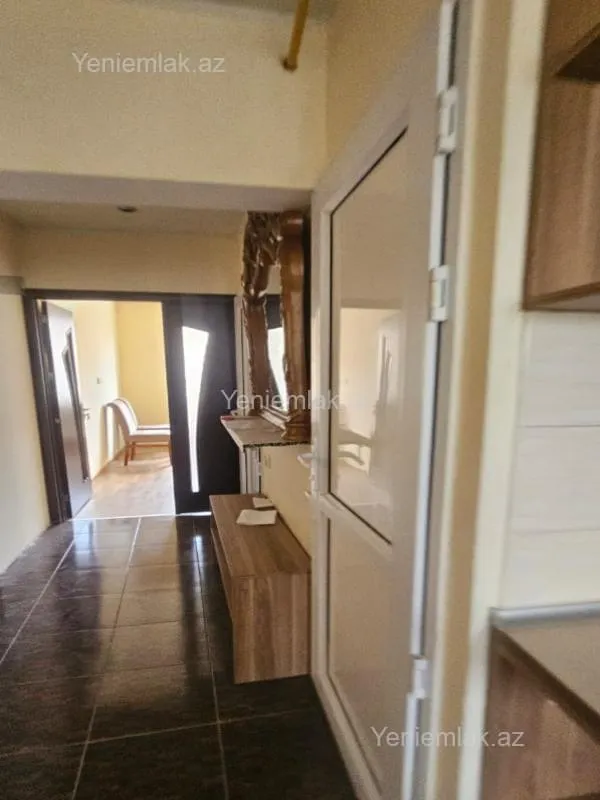 Satılır 2 otaqlı köhnə tikili 55 m²