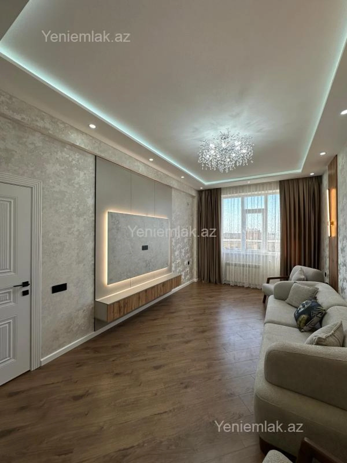 Satılır 3 otaqlı yeni tikili 80 m²