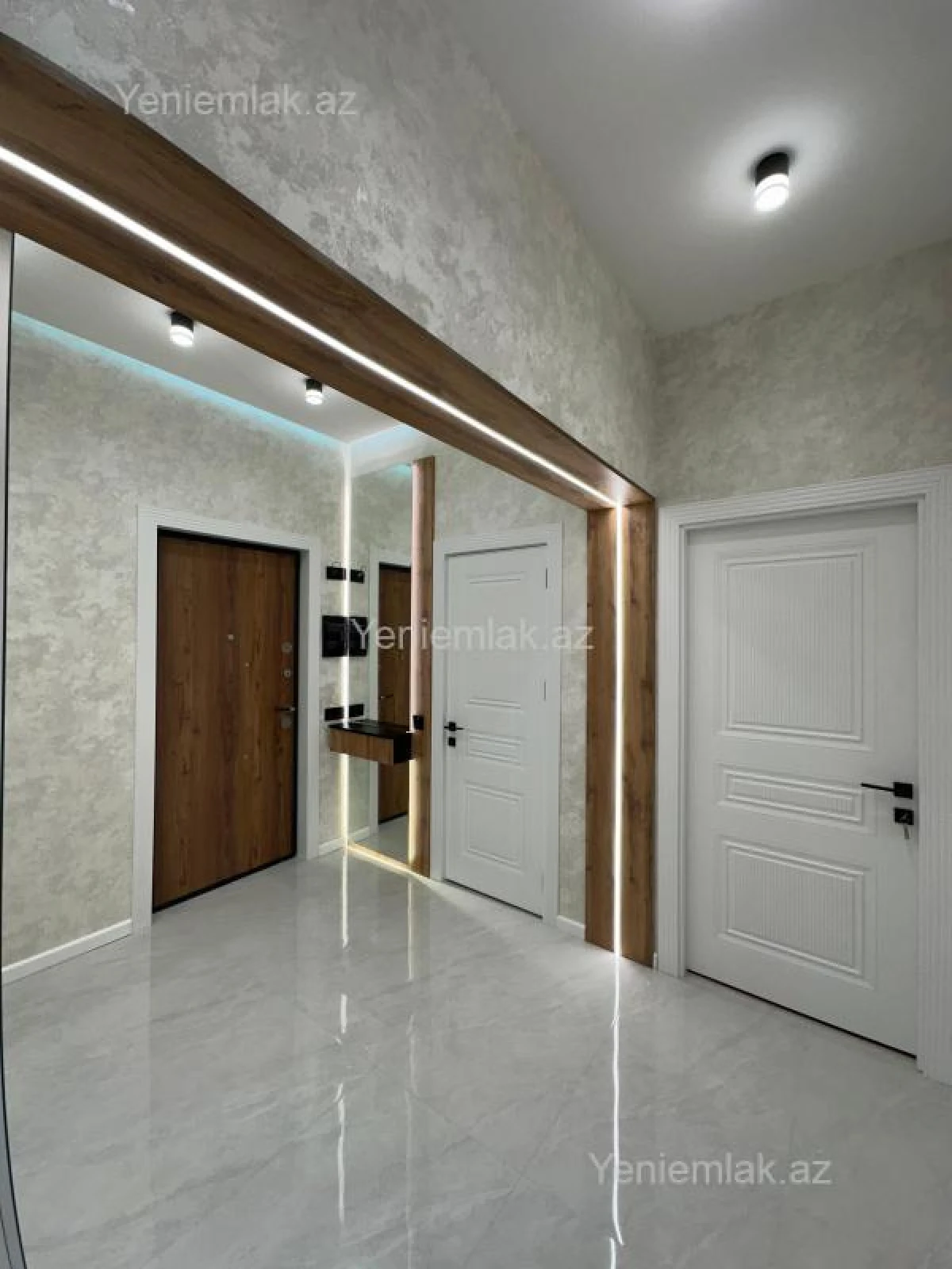 Satılır 3 otaqlı yeni tikili 80 m²