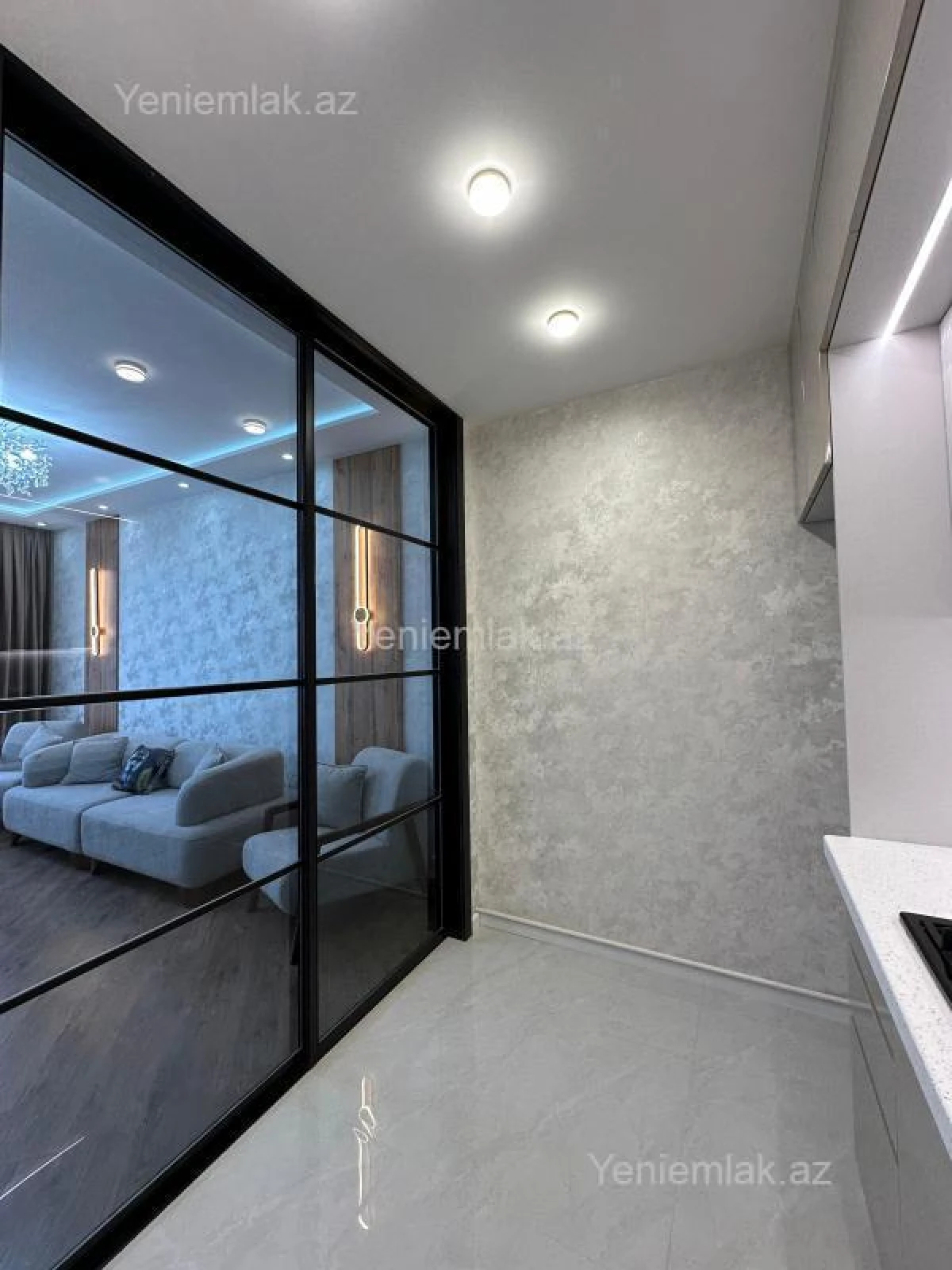 Satılır 3 otaqlı yeni tikili 80 m²
