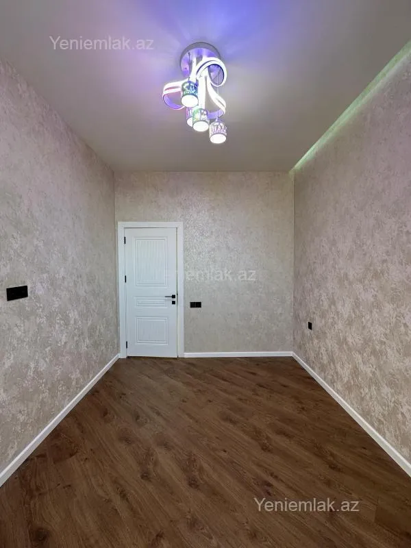 Satılır 3 otaqlı yeni tikili 80 m²