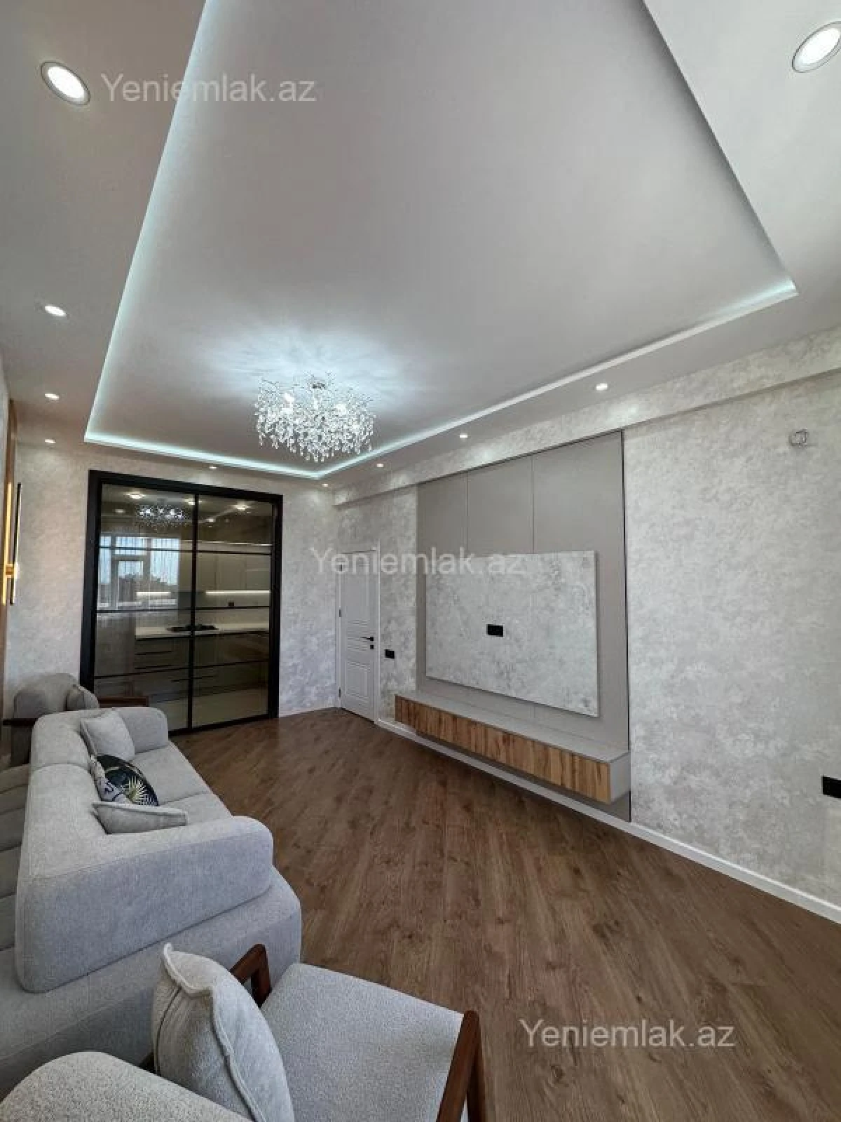 Satılır 3 otaqlı yeni tikili 80 m²