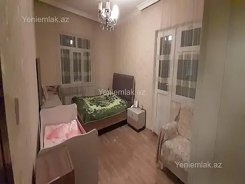 Satılır 3 otaqlı köhnə tikili 71 m²