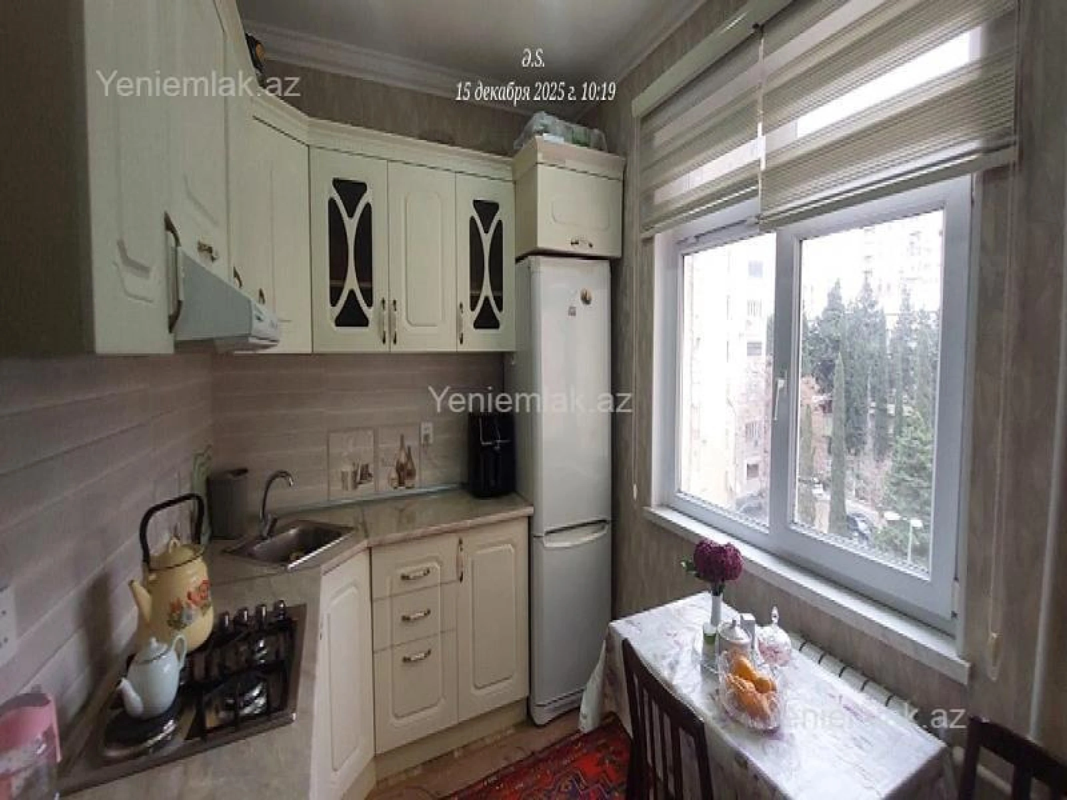 Satılır 1 otaqlı köhnə tikili 42 m²