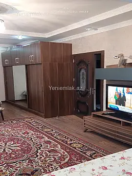 Satılır 1 otaqlı köhnə tikili 42 m²