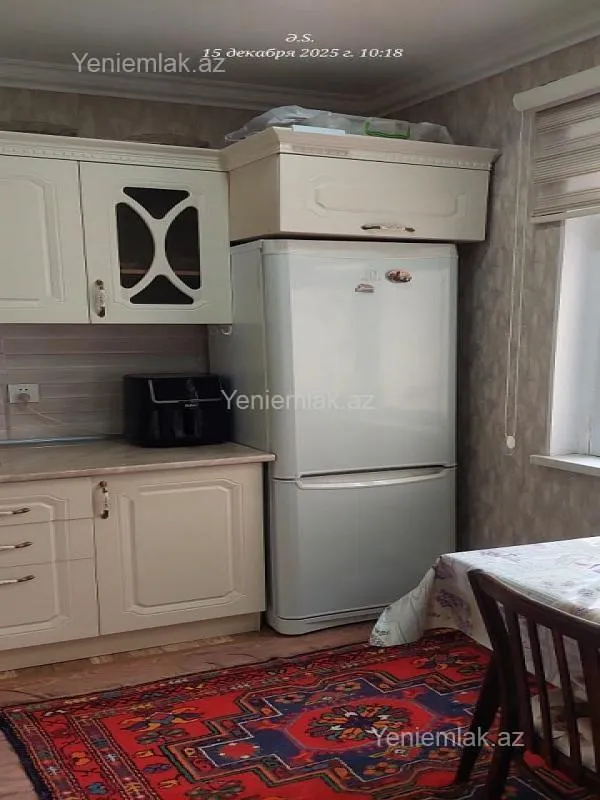 Satılır 1 otaqlı köhnə tikili 42 m²