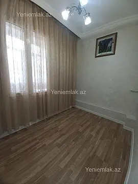 Satılır 1 otaqlı köhnə tikili 45 m²