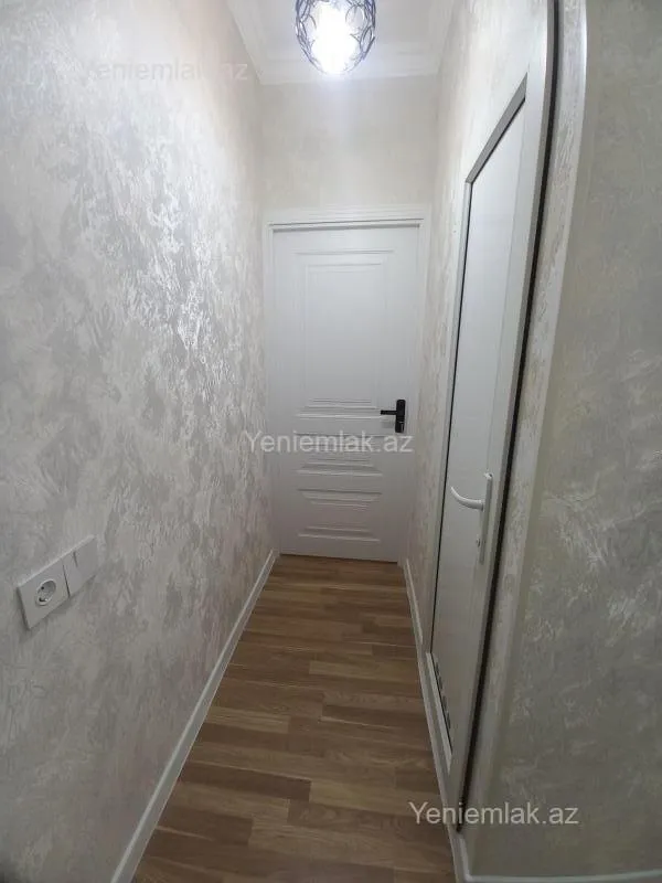 Satılır 1 otaqlı köhnə tikili 45 m²