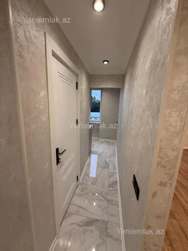 Satılır 2 otaqlı köhnə tikili 55 m²
