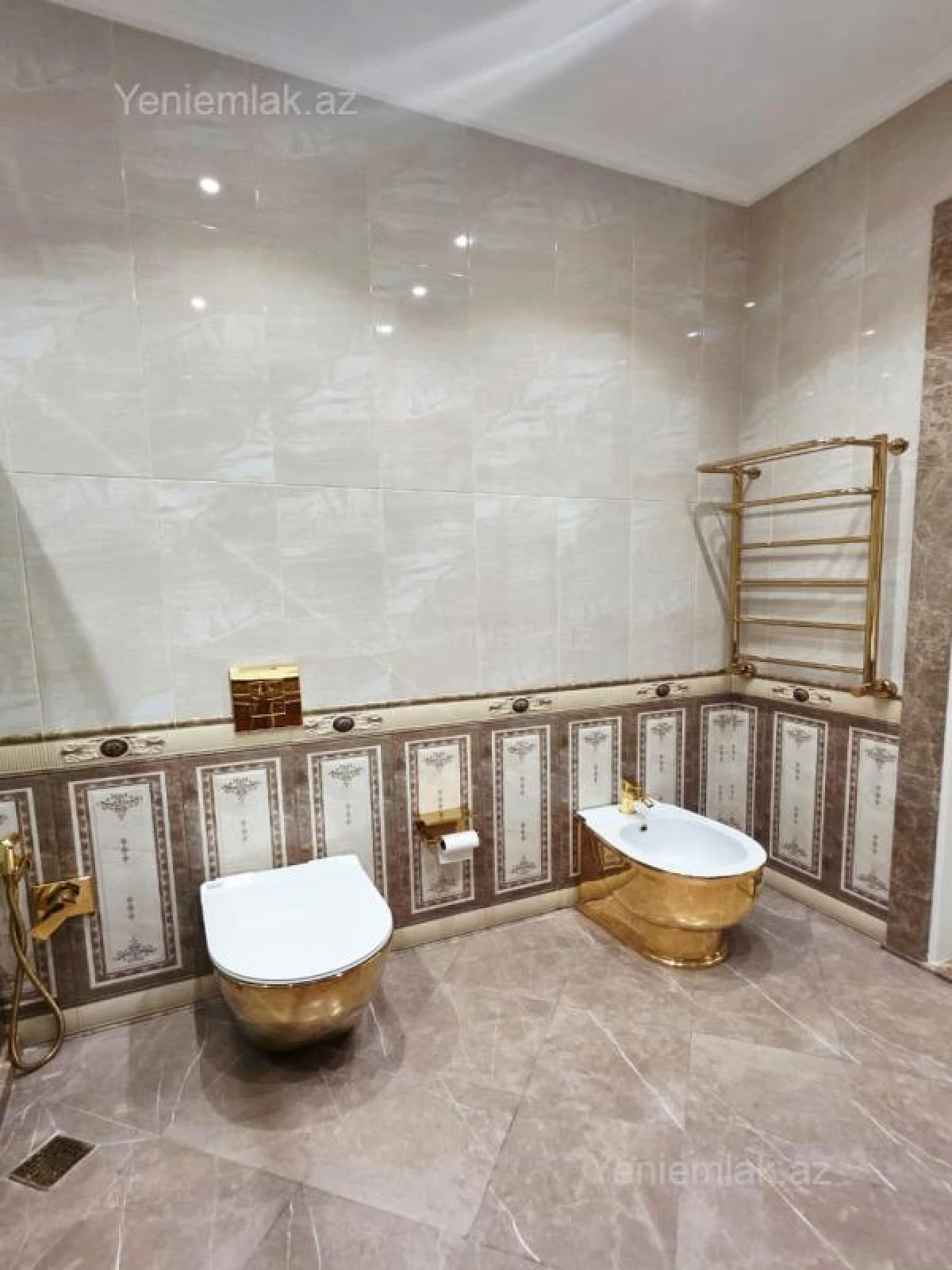 Satılır 4 otaqlı yeni tikili 211 m²