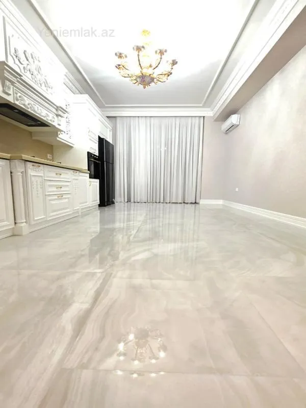Satılır 4 otaqlı yeni tikili 211 m²
