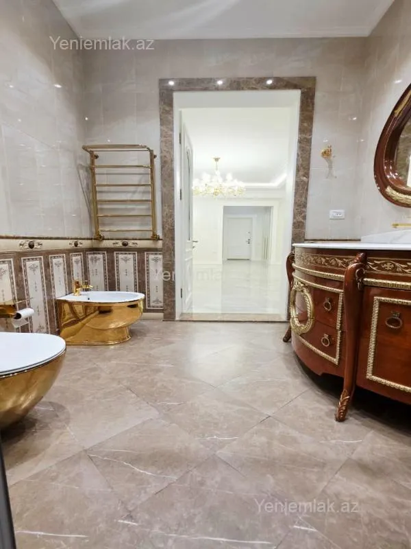 Satılır 4 otaqlı yeni tikili 211 m²