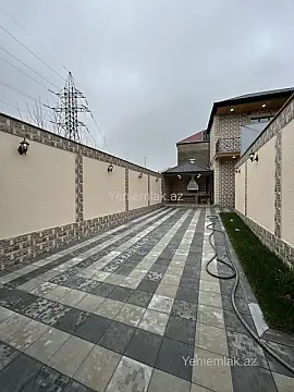 Satılır 7 otaqlı həyət evi 200 m²