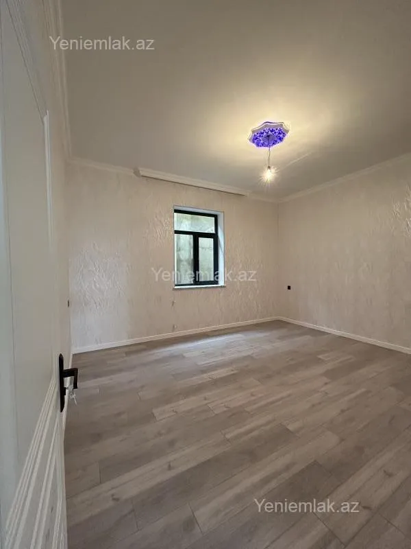 Satılır 7 otaqlı həyət evi 200 m²